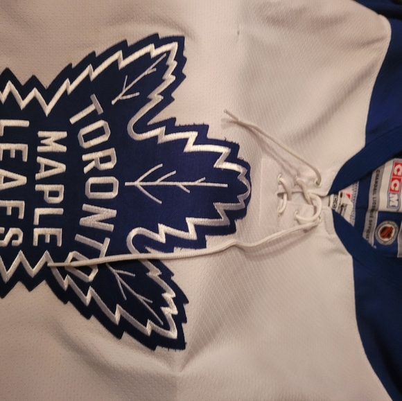 Maple leafs - Picture 2 of 12